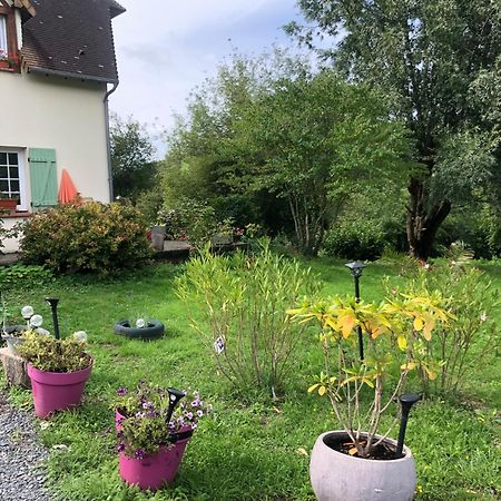 Grande Chambre Familiale Jaune Tout Bonnement Bien Putot-en-Auge 外观 照片